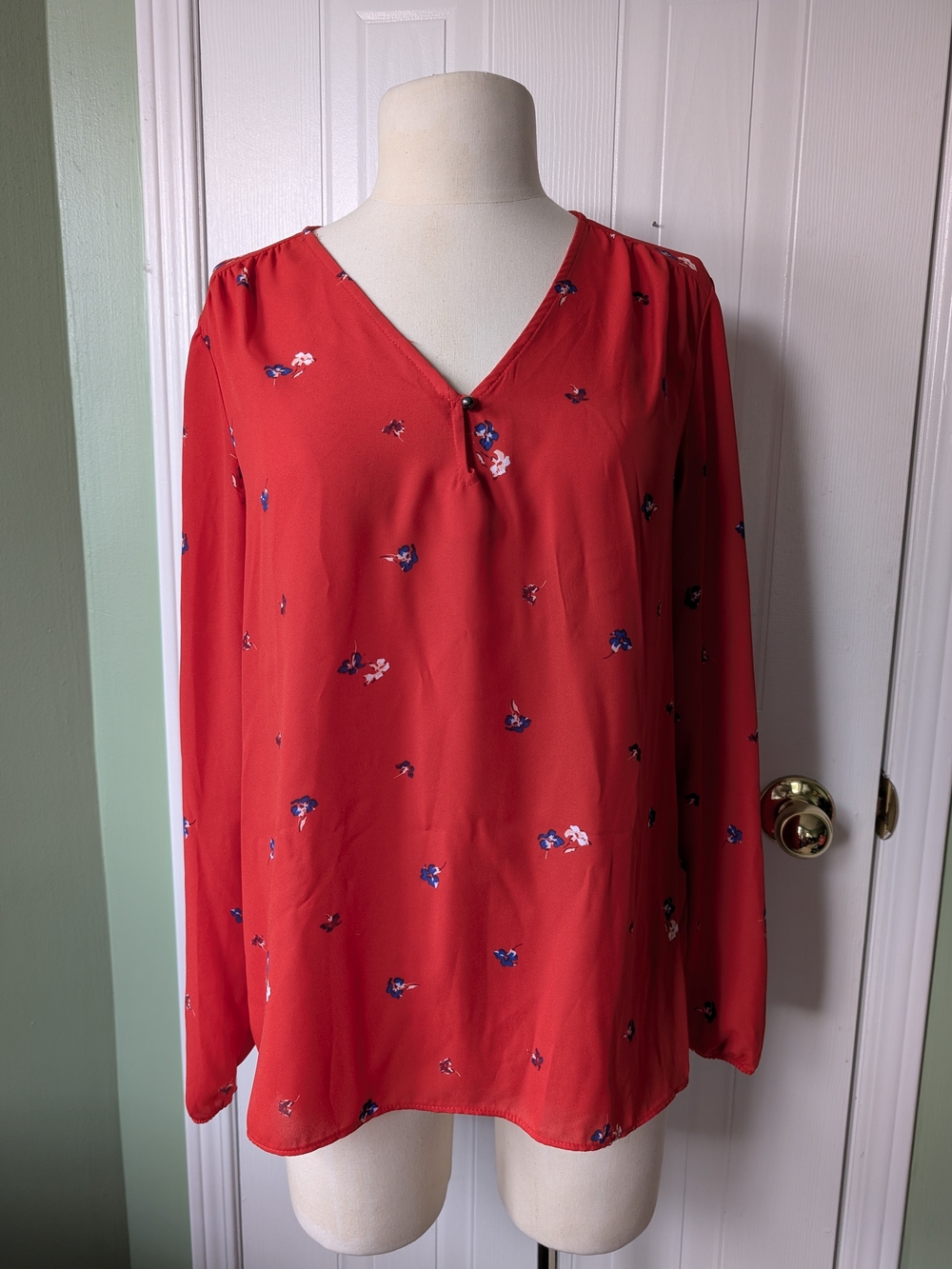 Joe Fresh Red Floral V-Neck Long-Sleeve Women's Top Sz S